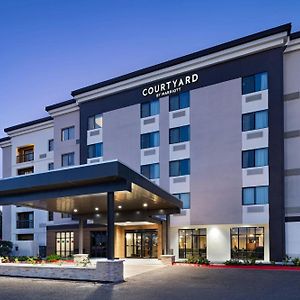 Courtyard Laredo